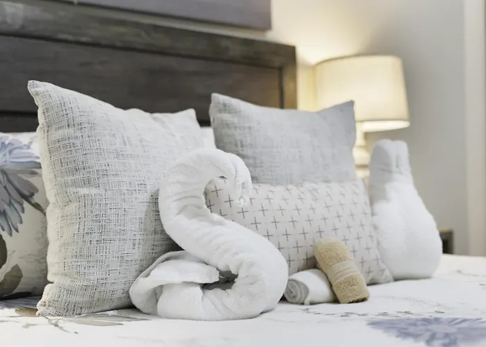 4 Queen Beds High Speed Wifi Private Parking * Fort Worth