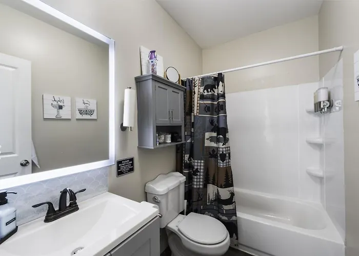 4 Queen Beds High Speed Wifi Private Parking * Fort Worth